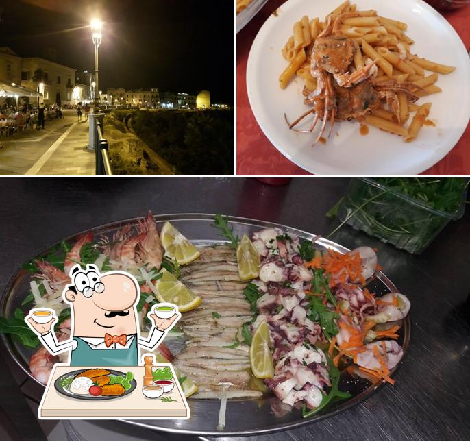 Tra le varie cose da Osteria Muro Delle Lame si possono trovare la cibo e esterno