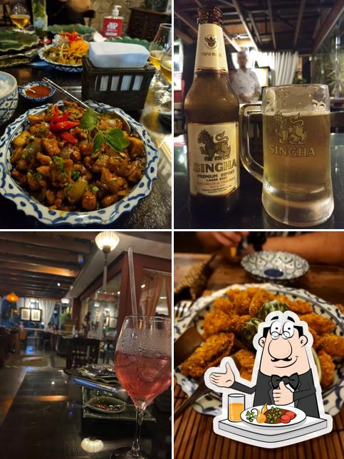 Comida em Restaurante Bangkok Garden