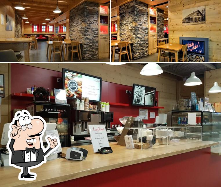 Gli interni di Swiss Chalet