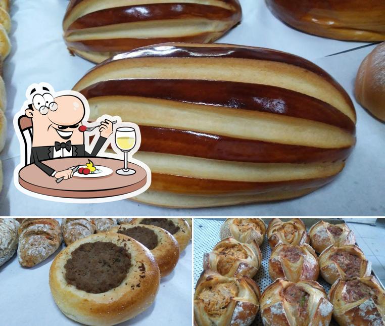 Comida em Panificadora Vera Cruz