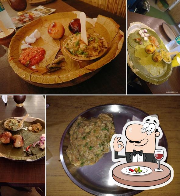Food at Bati Chokha Wala