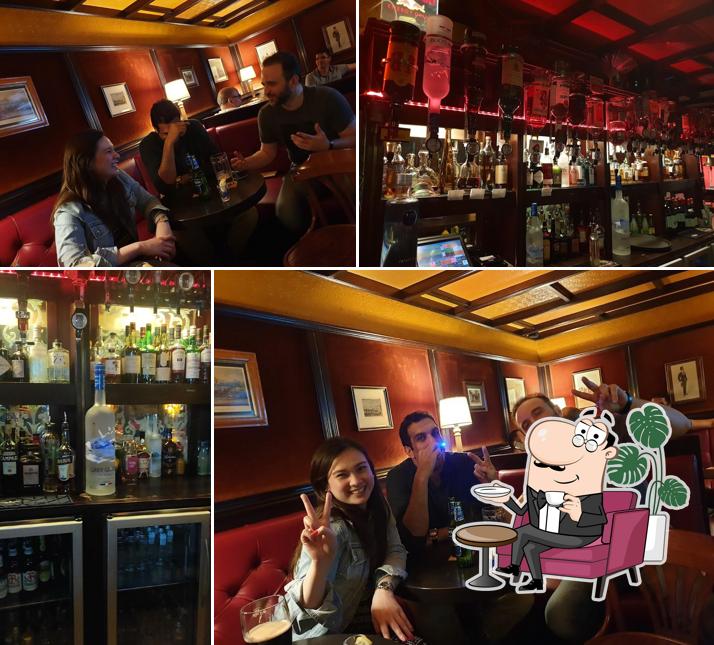 Gli interni di Grand Duke Pub