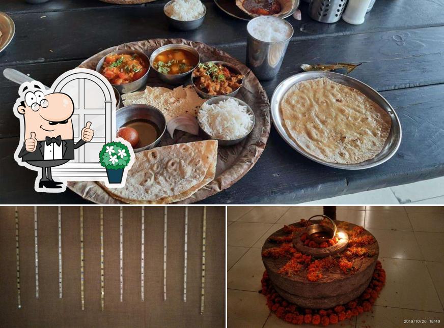 The image of exterior and food at Umiya Annapurna kathiyawadi / Punjabi