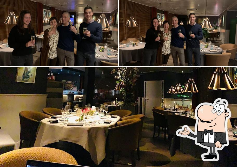 L'intérieur de Forum Restaurant