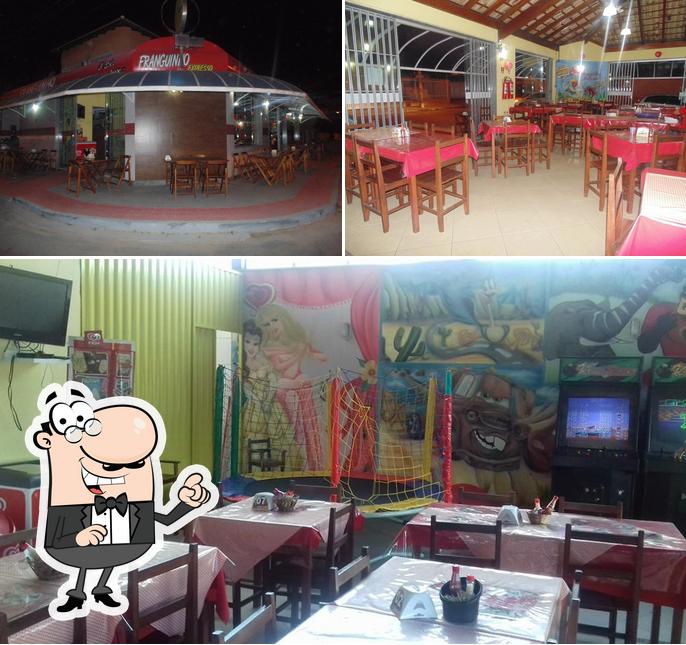 Veja imagens do interior do Franguinho Expresso Restaurante e Lanchonete