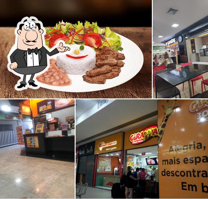O interior do Giraffas Shopping Gallo
