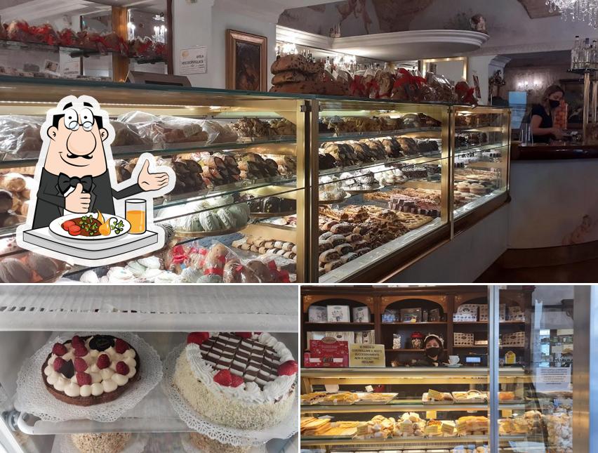 Platti al PASTICCERIA DICHIARA