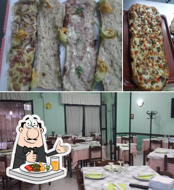 La foto di cibo e interni da Pizzeria Malafronte da Mario "taverna del 900"