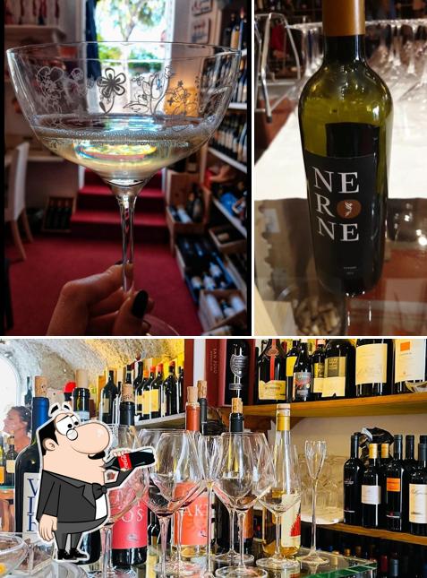 Wine & Drugs Di Amendola Rino