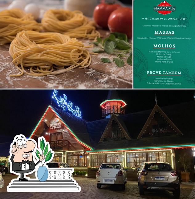 Veja imagens do exterior do Galeto Mamma Mia - Gramado
