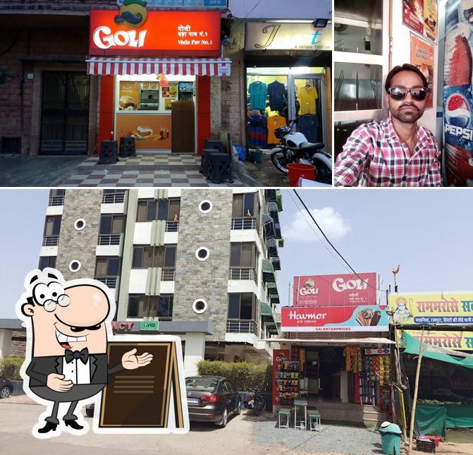 The exterior of Goli Vada Paav