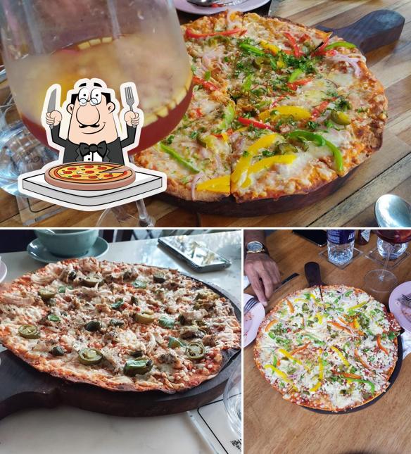 Pick pizza at Silver Beach Cafe