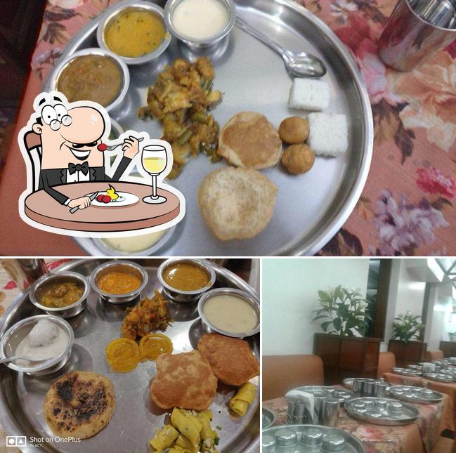 Food at Nimantran