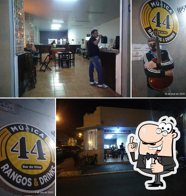 Esquina 44 - Música, Rangos & Drink's