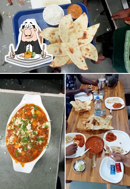Food at Vaz Delight Family Restaurant
