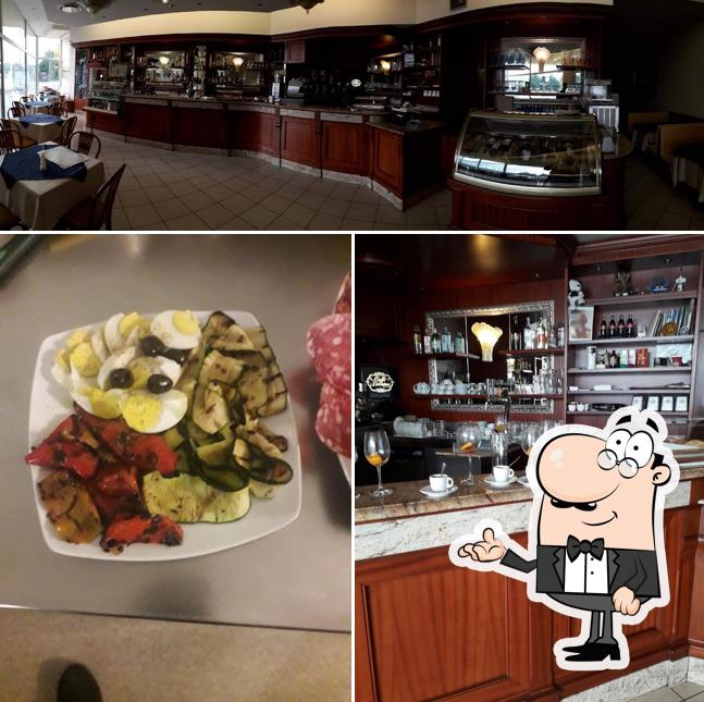 La immagine della interni e cibo di Cafè Noir