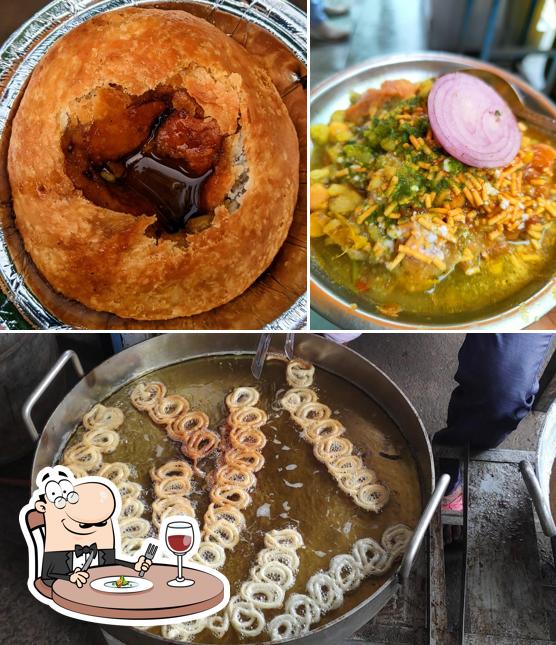 Food at Dabbu ji ki hing kachori
