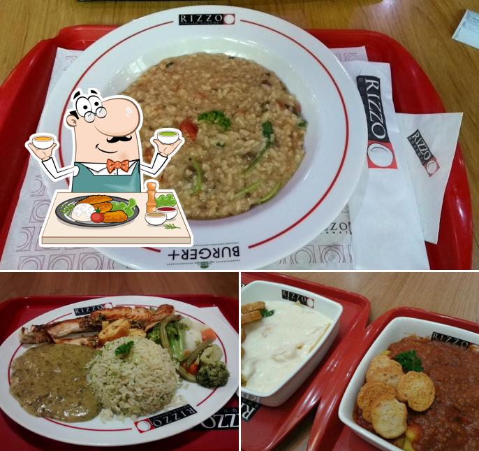 Platos en Rizzo Italian Gourmet Shopping Praiamar