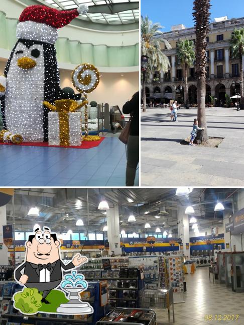 Gli esterni di Centro commerciale I Malatesta