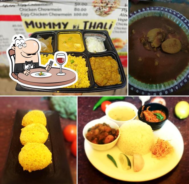 Food at Mummy ki Thali