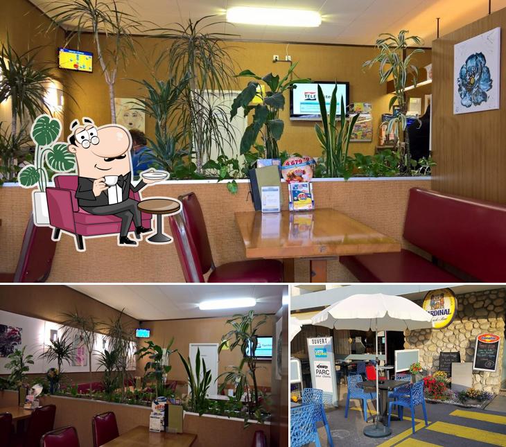 Dai un'occhiata agli interni di Restaurant Café DUO-BAR