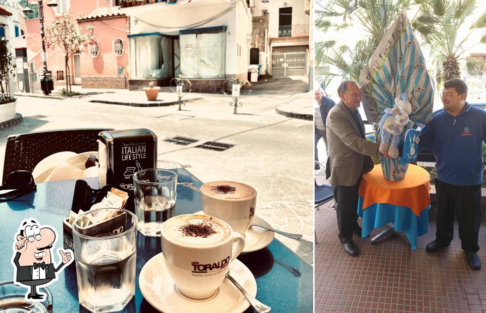 Dai un'occhiata agli interni di Il Bar Degli Amici (by trani)snack bar tavola calda