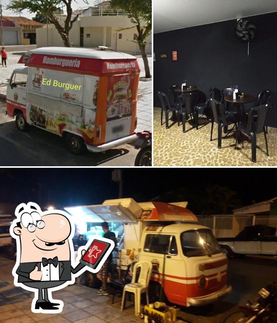 O exterior do Ed Burguer (Food Truck)