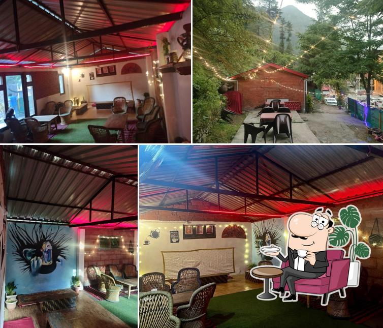 Check out how La' Malana cafe looks inside
