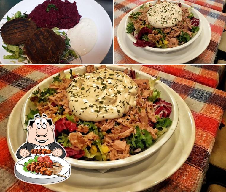 Platti al Pithos Hometown Food