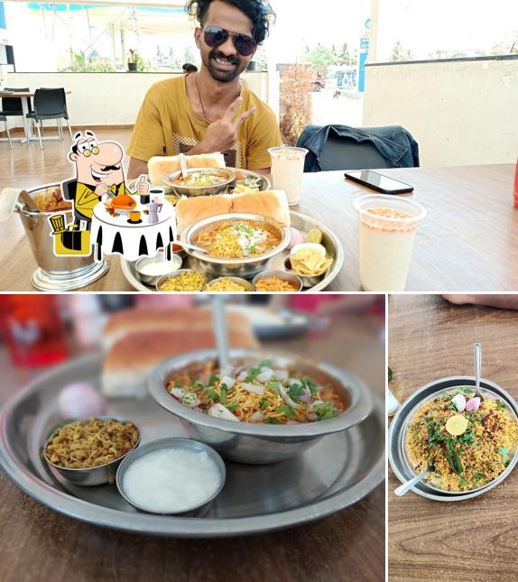 Food at Jogeshwari misal