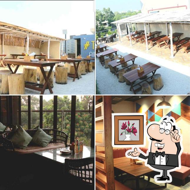 The Throwback Story Cafe Lounge & Sky-bar