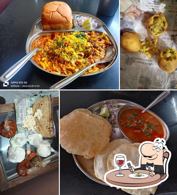 Food at Sharada Deluxe