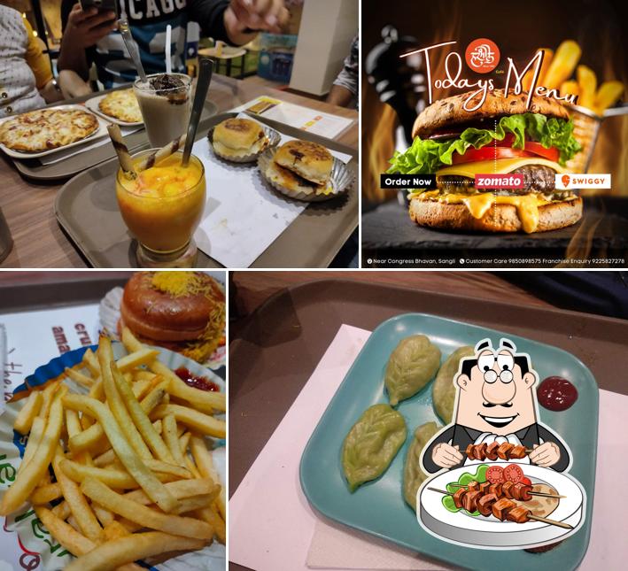 Food at Harbhole Dabeli & Cafe, Sangli