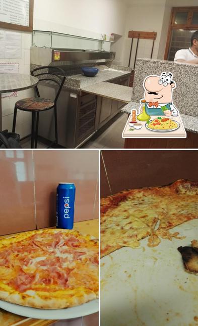 Tra le varie cose da Pizzemolo si possono trovare la cibo e interni