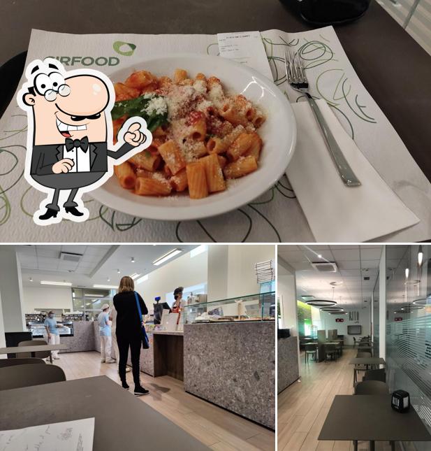 Guarda la foto che mostra la interni e cibo di Rita Bar S. Maria