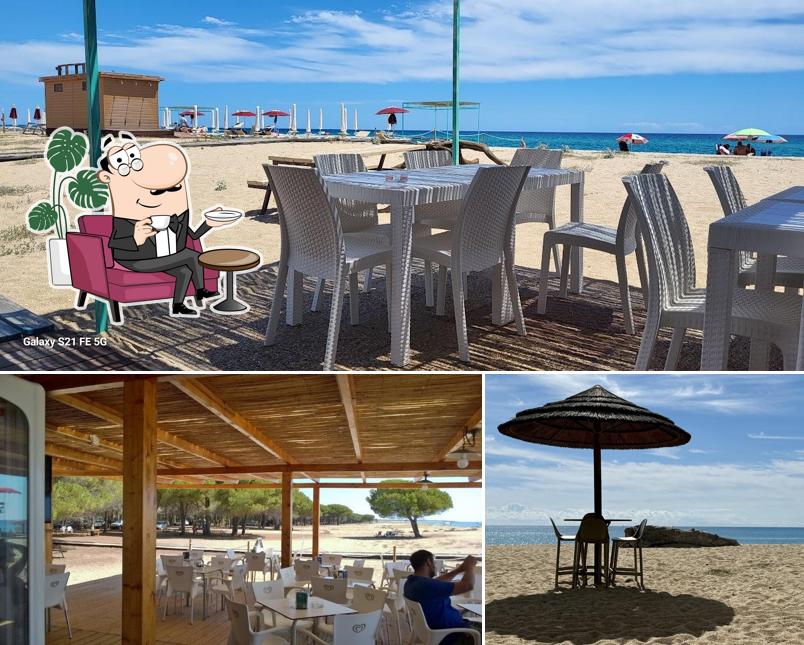 Gli interni di Su BarOne risto beach bar