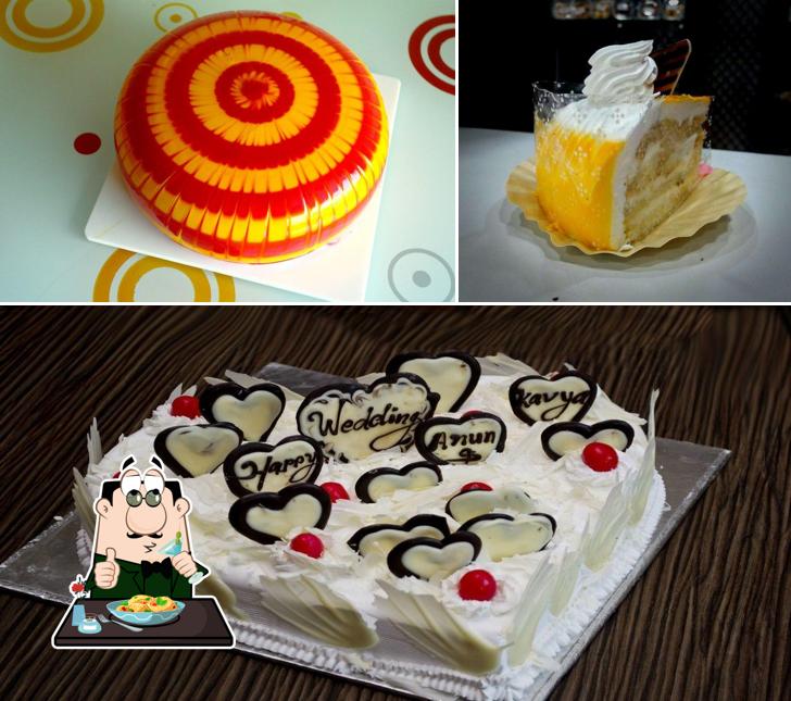 Cheesecake at Cake Waves Saligramam