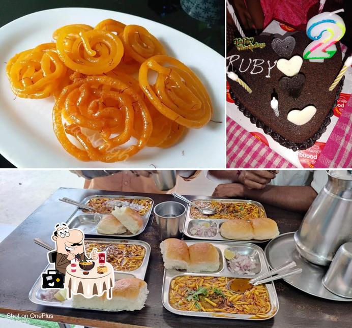 Food at Mauli Snacks corner