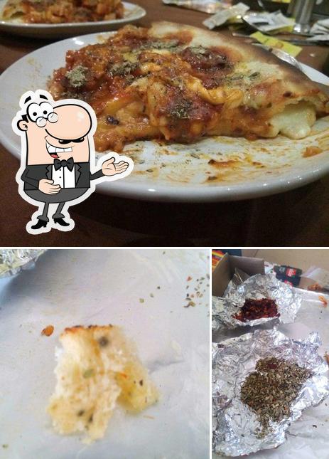 Look at the image of Smokin' Joe's
