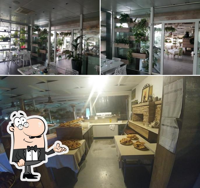 Siediti a un tavolo di Ristorante Bon