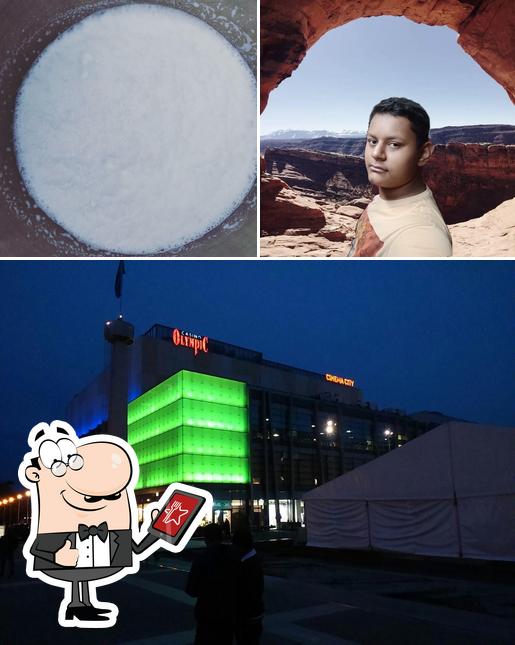 The exterior of Bengal Sweets