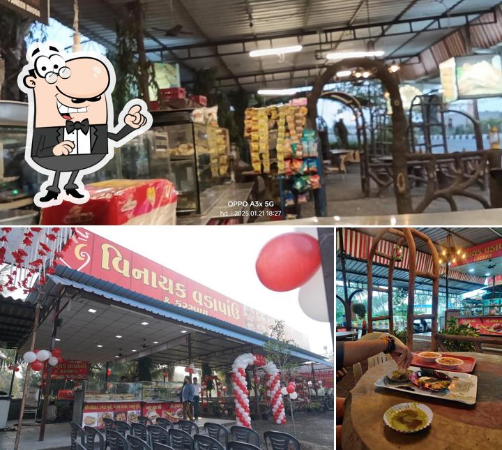 Take a seat at one of the tables at Vinayak Vadapav