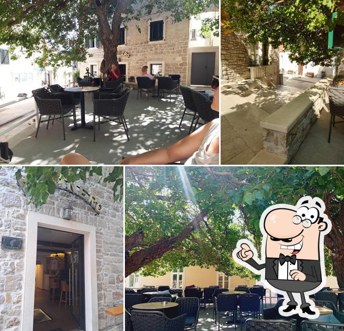 Siediti a un tavolo di Marinero Cafe and Bar