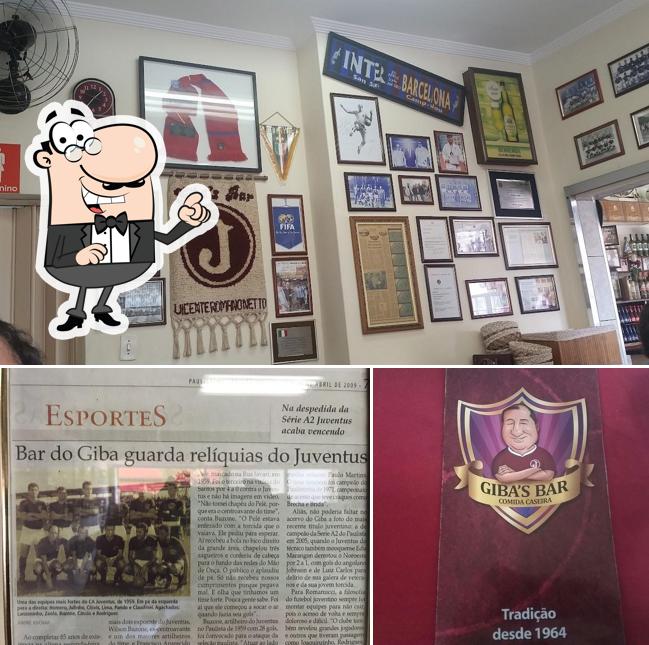 O interior do Giba's Bar