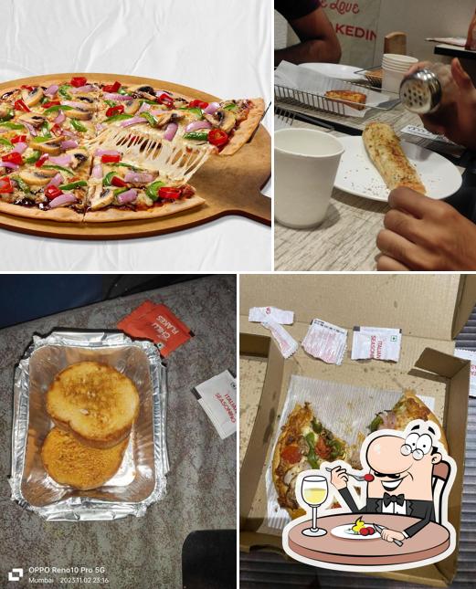 Meals at Pizza Hut Gokuldham Colony Goregaon, Mumbai