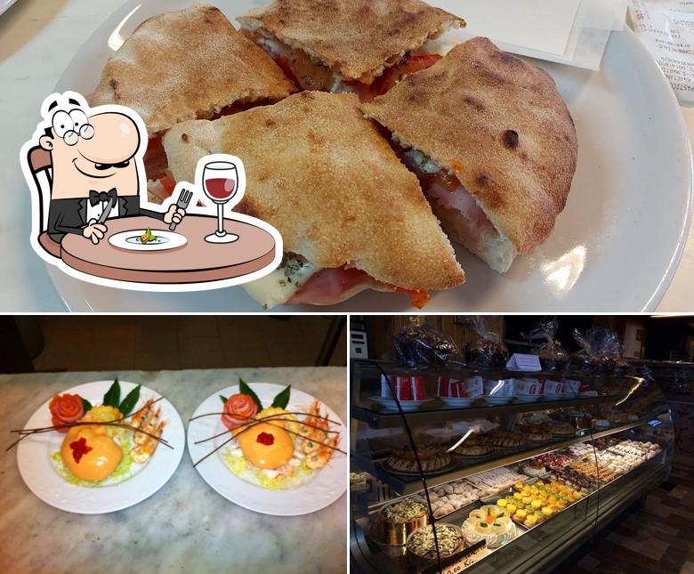 Cibo al Pizzeria di Chiara