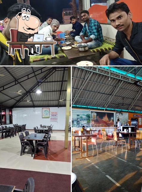 The interior of Hotel Sheru Dhaba