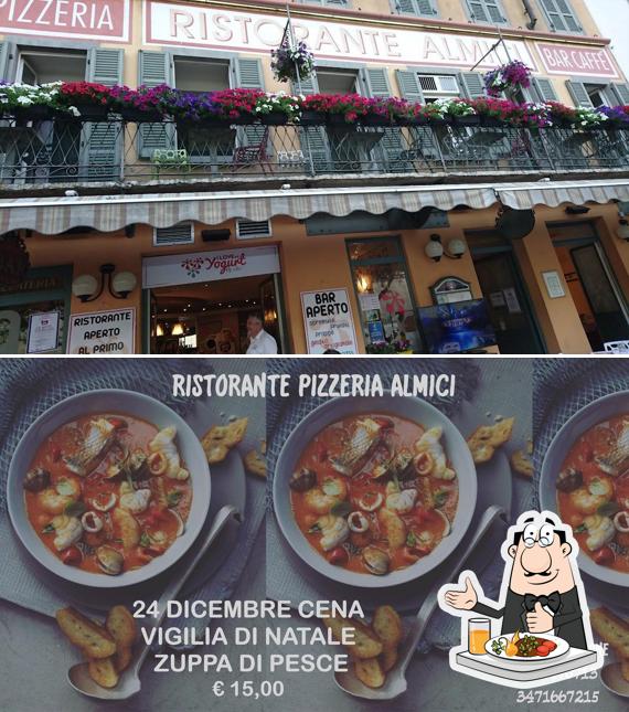 Cibo al Ristorante Pizzeria Bar ALMICI