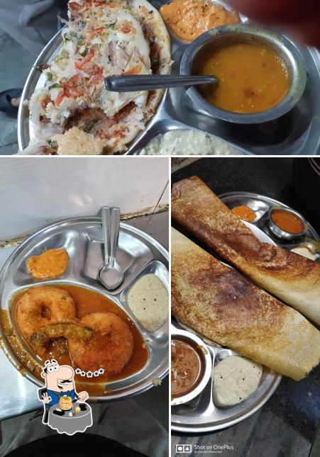Food at Shree Dhanalakshmi Snacks Centre
