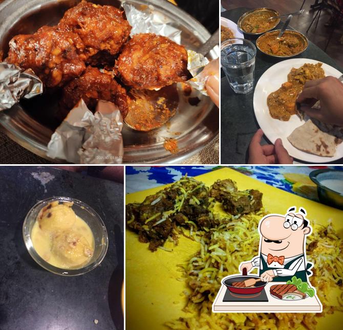 Try out meat meals at Yum Yum Food Express-Hotel Pushpak